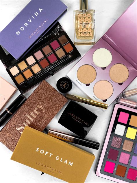 Anastasia Beverly Hills Cosmetics .